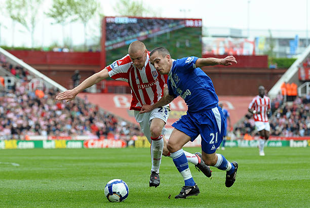 更是一次足 更是一次足