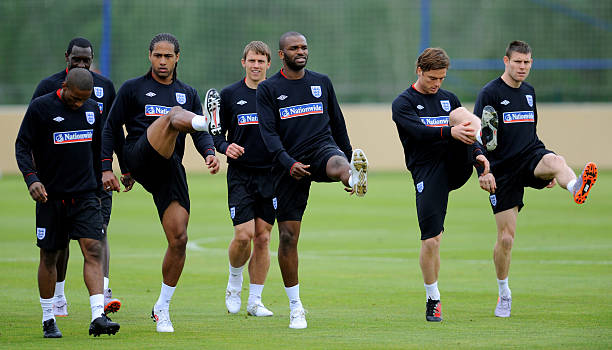 尽管他是一 尽管他是一